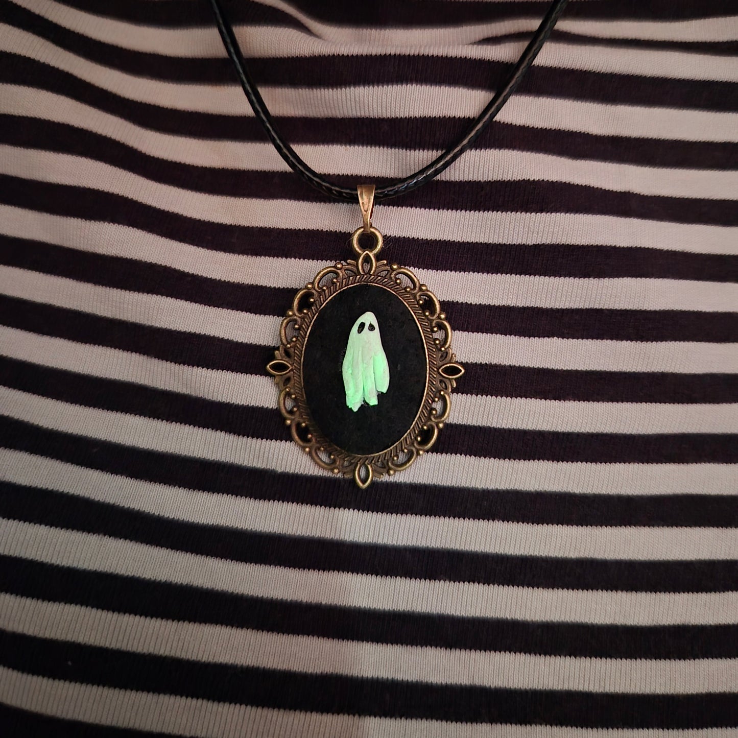 Spirit of the Séance – Glow in the Dark Ghost Necklace